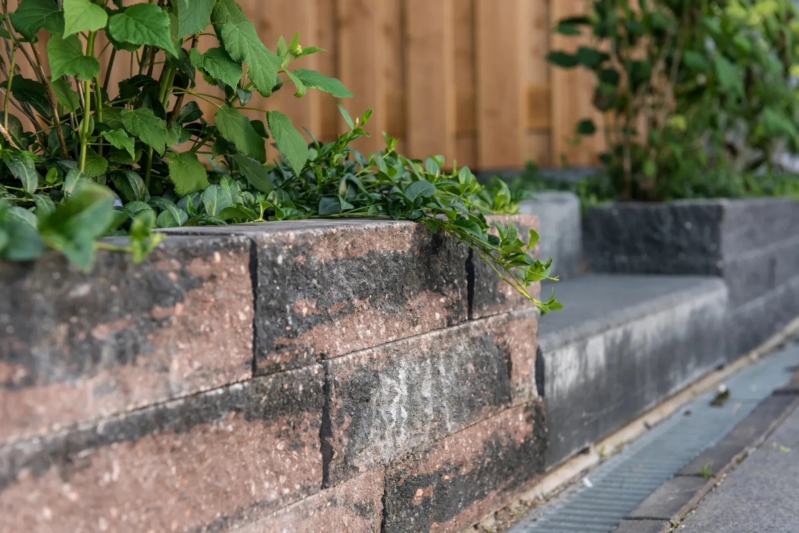 Wallblock SplitBrons 40x10x10cm Bruin, Zwart