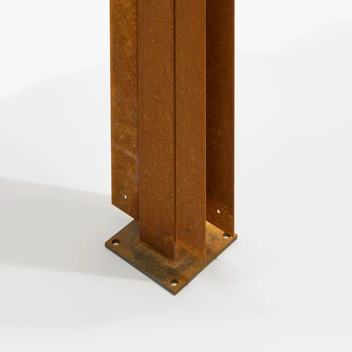Tussenpaal Bamboescherm mt bevestigingsvoet 182cm Corten 6x6x185cm