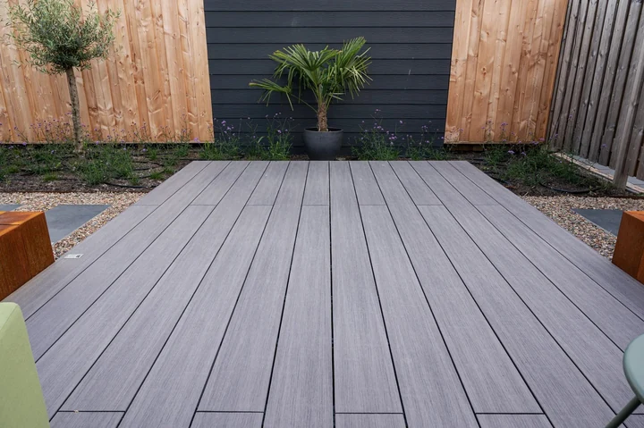 WPC Terrasplank Massief Vintage 2,3x21x400cm Lunar Grey/Ceda 21x2.3x400cm Geel,                                                             Grijs