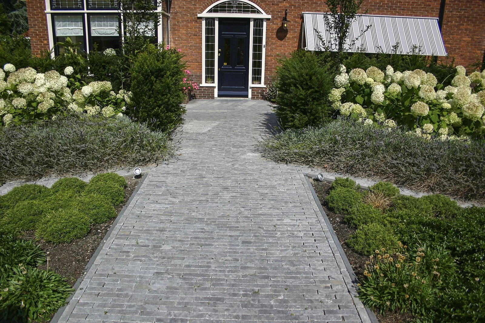 Banken Graniet Basic met rugleuning