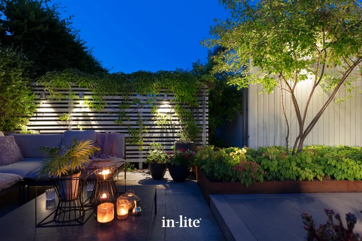 In-Lite Ace Down Wall 100-230V - White