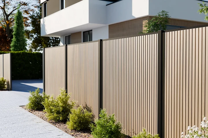 WPC Boston Modern 21x160mm (wb 150mm) 178cm Cedar 16x2.1x178cm Hout